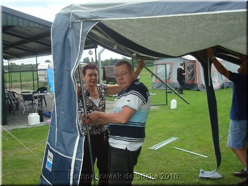 20100731_opbouw_kamp_05.jpg