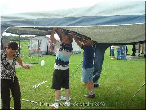 20100731_opbouw_kamp_06.jpg