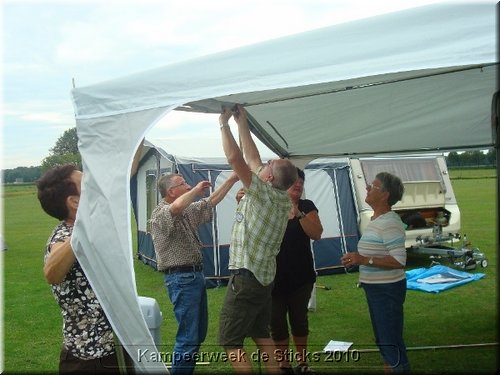 20100731_opbouw_kamp_12.jpg