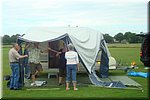 20100731_opbouw_kamp_02.jpg